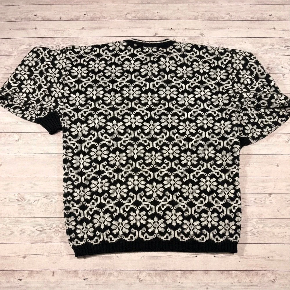 American Weekend Womens Large Black White Snowflake Fair Isle Henley Sweater L - Picture 4 of 14